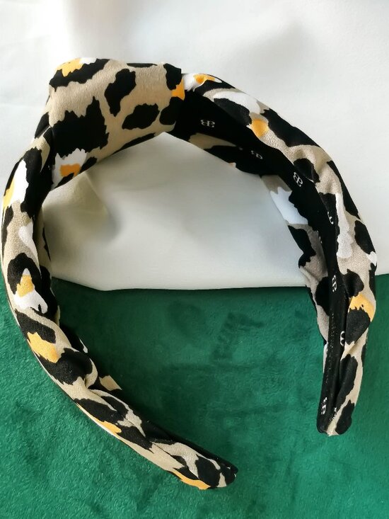 Alicia Bonnie Accessories - leopard style headband
